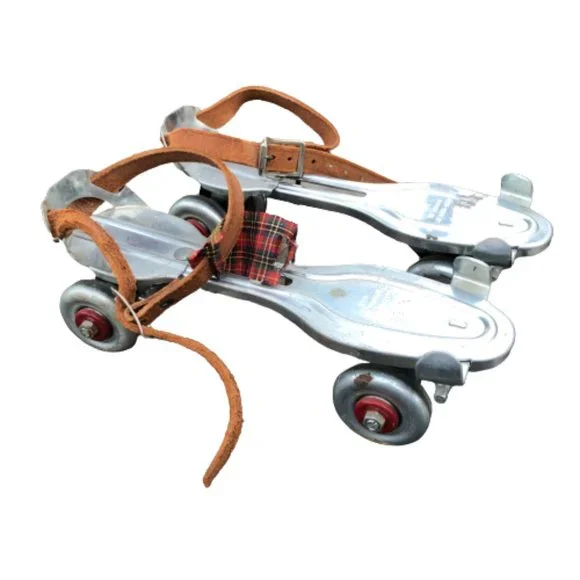 Vintage Metal Roller Skates Adjustable Ankle Strap No 63 Globe-Union Inc No Key - Picture 1 of 17